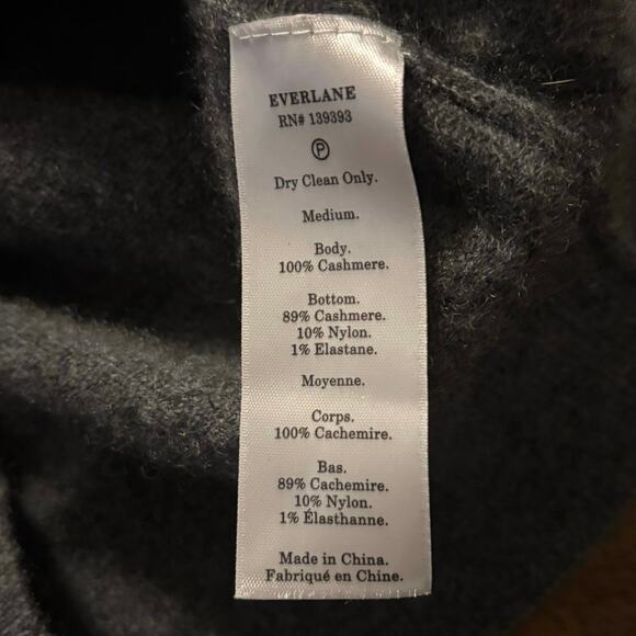 Everlane Men’s Medium Sweater 100% Cashmere V Neck Pullover Knit - Picture 4 of 8